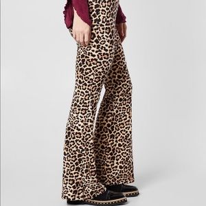 NWT Cheetah Print Palazzo Pants size small